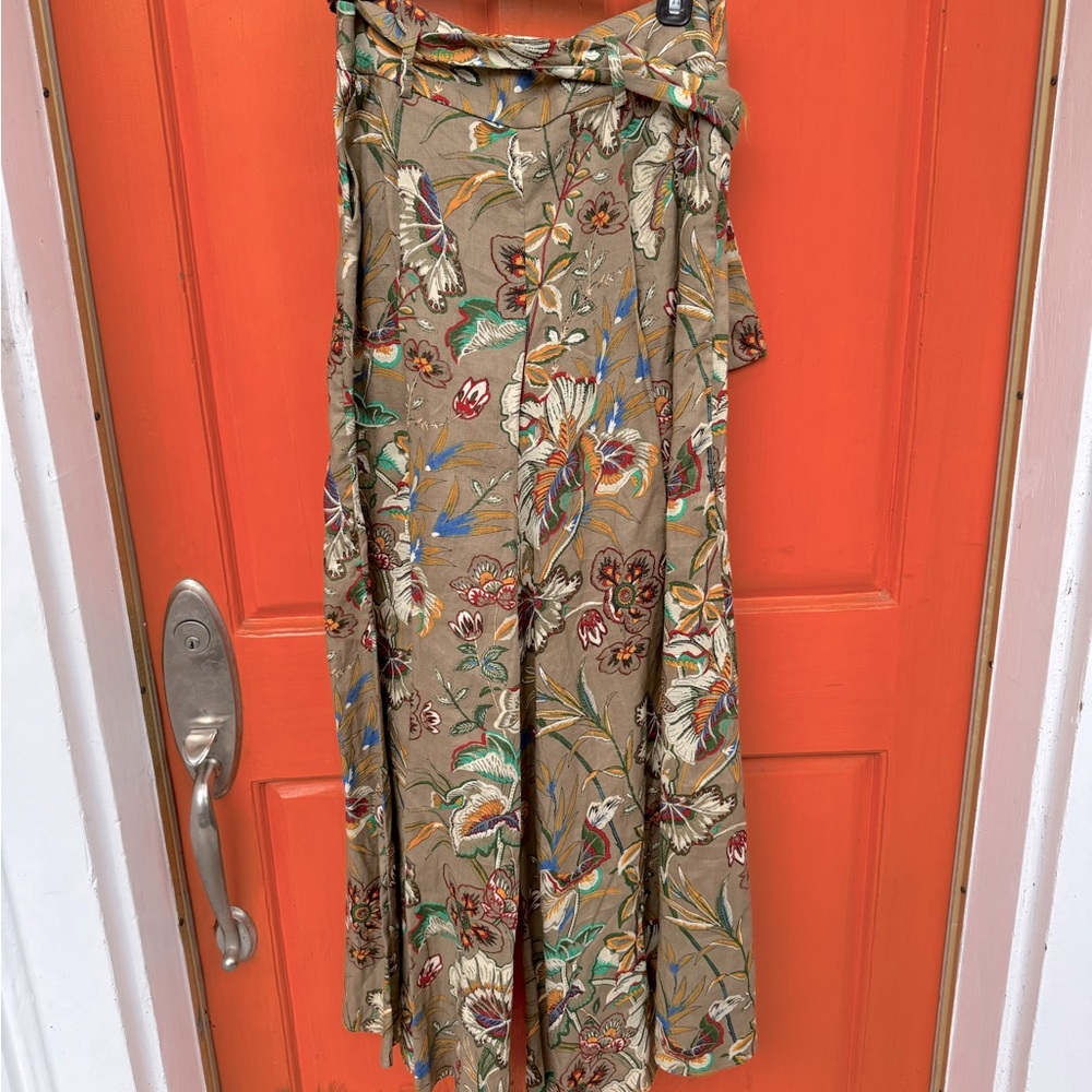 A three piece set from banana republic with original tags still on